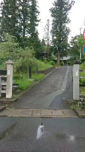 観音寺の山門