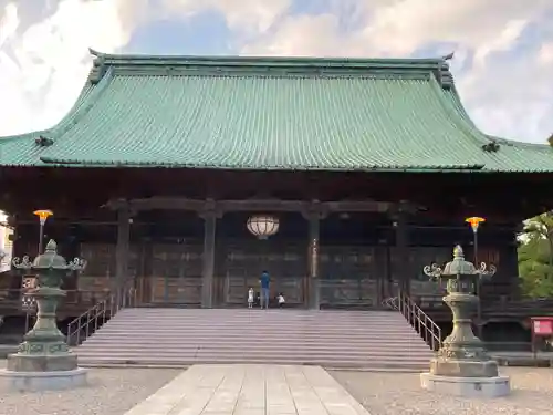 護国寺の本殿・本堂
