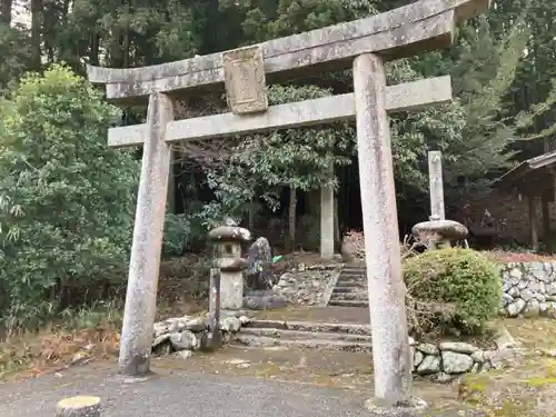 河内神社の鳥居