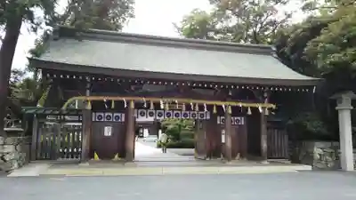 砥鹿神社(里宮)の山門・神門