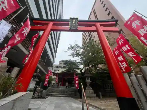 四宮神社の{uncategorized: "未分類", other: "その他", undefined: "問題あり", building: "その他建物", grave: "お墓", sacred_gate: "鳥居", guardian: "狛犬", statue: "像", buddha: "仏像", history: "歴史", nature: "自然", garden: "庭園", animal: "動物", pagoda: "塔", temizu: "手水舎", mountain_gate: "山門・神門", sanctuary: "本殿・本堂", subordinate: "末社・摂社", art: "芸術", scenery: "景色", jizo: "地蔵", ema: "絵馬", goshuin: "御朱印", omikuji: "おみくじ", items: "授与品その他", amulet: "お守り", goshuincho: "御朱印帳", eats: "食事", festival: "お祭り", votive_dance: "神楽", shichigosan: "七五三参", wedding: "結婚式", experience: "体験その他", initially: "初詣", around: "周辺", anti_infection: "感染症対策"}