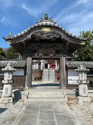 寺岡山元三大師の{uncategorized: "未分類", other: "その他", undefined: "問題あり", building: "その他建物", grave: "お墓", sacred_gate: "鳥居", guardian: "狛犬", statue: "像", buddha: "仏像", history: "歴史", nature: "自然", garden: "庭園", animal: "動物", pagoda: "塔", temizu: "手水舎", mountain_gate: "山門・神門", sanctuary: "本殿・本堂", subordinate: "末社・摂社", art: "芸術", scenery: "景色", jizo: "地蔵", ema: "絵馬", goshuin: "御朱印", omikuji: "おみくじ", items: "授与品その他", amulet: "お守り", goshuincho: "御朱印帳", eats: "食事", festival: "お祭り", votive_dance: "神楽", shichigosan: "七五三参", wedding: "結婚式", experience: "体験その他", initially: "初詣", around: "周辺", anti_infection: "感染症対策"}