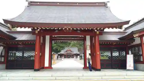 北海道護國神社の山門・神門