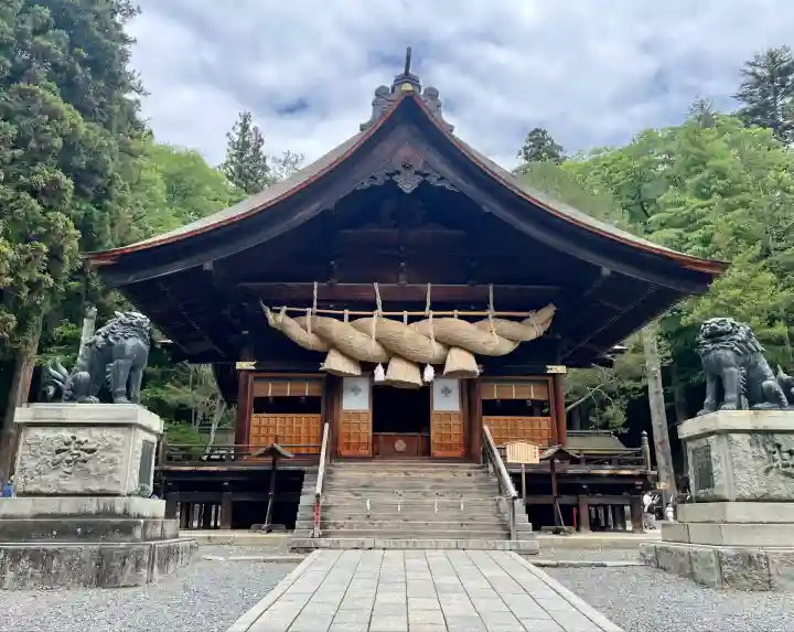 諏訪大社下社秋宮(長野県)