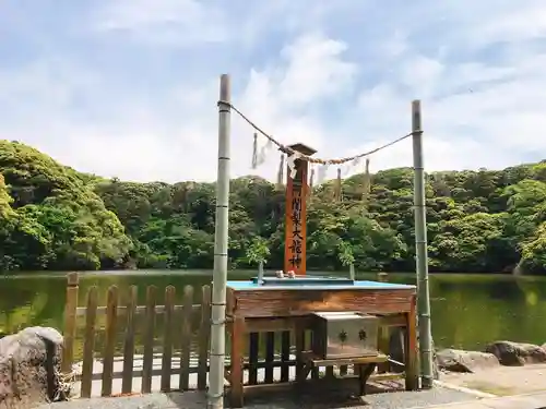 桜ヶ池池宮神社の庭園