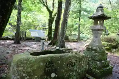 滝尻王子宮十郷神社の手水舎