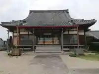 憶念寺の本殿・本堂