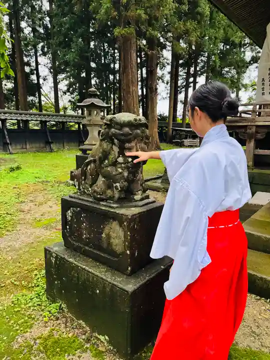 守りの神 藤基神社(新潟県)