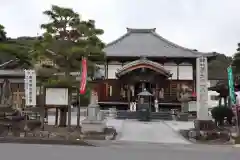 観音寺の本殿