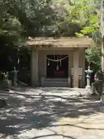 稲荷神社の{uncategorized: "未分類", other: "その他", undefined: "問題あり", building: "その他建物", grave: "お墓", sacred_gate: "鳥居", guardian: "狛犬", statue: "像", buddha: "仏像", history: "歴史", nature: "自然", garden: "庭園", animal: "動物", pagoda: "塔", temizu: "手水舎", mountain_gate: "山門・神門", sanctuary: "本殿・本堂", subordinate: "末社・摂社", art: "芸術", scenery: "景色", jizo: "地蔵", ema: "絵馬", goshuin: "御朱印", omikuji: "おみくじ", items: "授与品その他", amulet: "お守り", goshuincho: "御朱印帳", eats: "食事", festival: "お祭り", votive_dance: "神楽", shichigosan: "七五三参", wedding: "結婚式", experience: "体験その他", initially: "初詣", around: "周辺", anti_infection: "感染症対策"}