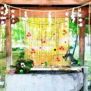 彌彦神社 (伊夜日子神社)の手水舎(2023年09月10日(日) 13時42分41秒投稿)