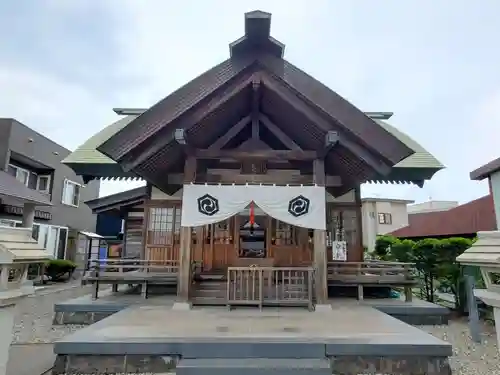 亀田龍神社の本殿