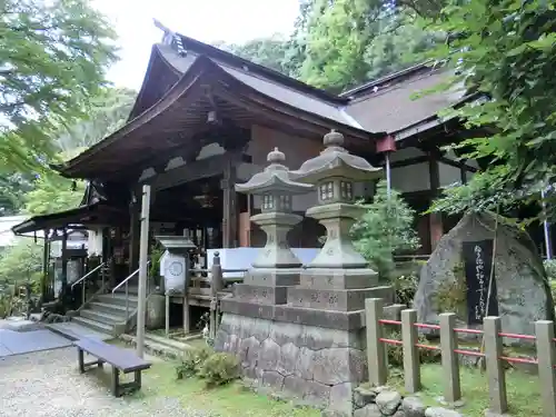 正法寺の本殿