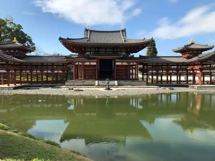 平等院の{uncategorized: "未分類", other: "その他", undefined: "問題あり", building: "その他建物", grave: "お墓", sacred_gate: "鳥居", guardian: "狛犬", statue: "像", buddha: "仏像", history: "歴史", nature: "自然", garden: "庭園", animal: "動物", pagoda: "塔", temizu: "手水舎", mountain_gate: "山門・神門", sanctuary: "本殿・本堂", subordinate: "末社・摂社", art: "芸術", scenery: "景色", jizo: "地蔵", ema: "絵馬", goshuin: "御朱印", omikuji: "おみくじ", items: "授与品その他", amulet: "お守り", goshuincho: "御朱印帳", eats: "食事", festival: "お祭り", votive_dance: "神楽", shichigosan: "七五三参", wedding: "結婚式", experience: "体験その他", initially: "初詣", around: "周辺", anti_infection: "感染症対策"}