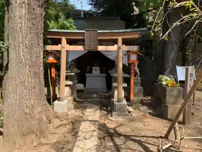 目黒富士浅間神社の鳥居