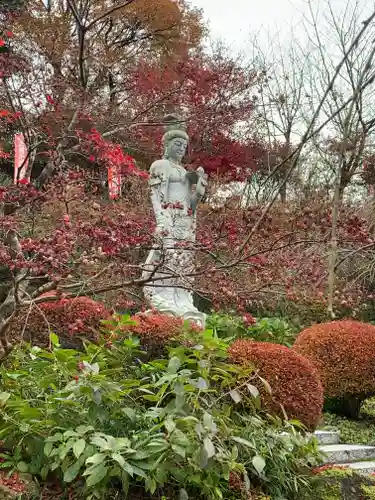 龍願寺の像