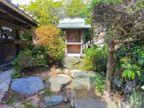 神明社の末社