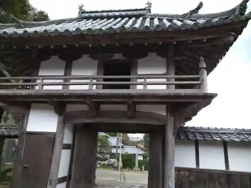 地安寺の山門・神門