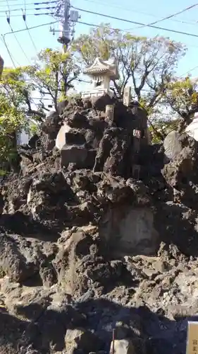 綾瀬稲荷神社の末社