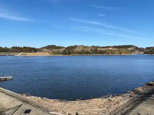 高瀧神社の{uncategorized: "未分類", other: "その他", undefined: "問題あり", building: "その他建物", grave: "お墓", sacred_gate: "鳥居", guardian: "狛犬", statue: "像", buddha: "仏像", history: "歴史", nature: "自然", garden: "庭園", animal: "動物", pagoda: "塔", temizu: "手水舎", mountain_gate: "山門・神門", sanctuary: "本殿・本堂", subordinate: "末社・摂社", art: "芸術", scenery: "景色", jizo: "地蔵", ema: "絵馬", goshuin: "御朱印", omikuji: "おみくじ", items: "授与品その他", amulet: "お守り", goshuincho: "御朱印帳", eats: "食事", festival: "お祭り", votive_dance: "神楽", shichigosan: "七五三参", wedding: "結婚式", experience: "体験その他", initially: "初詣", around: "周辺", anti_infection: "感染症対策"}