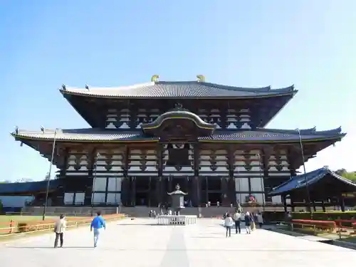 東大寺の本殿