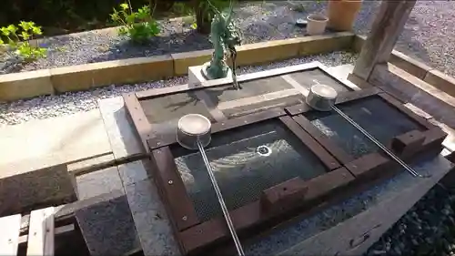 朝日氷川神社の手水舎