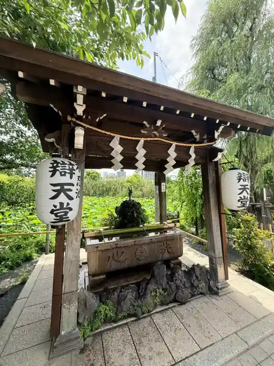 寛永寺不忍池弁天堂(東京都)