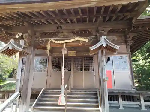 四所神社の本殿