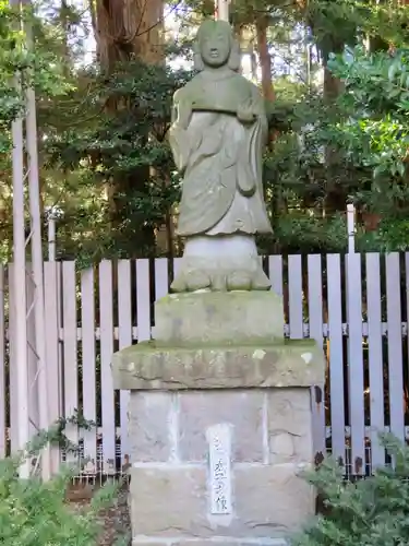 開成山大神宮の像