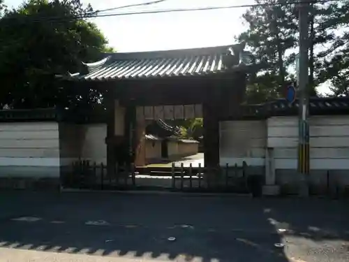 西大寺の建物その他