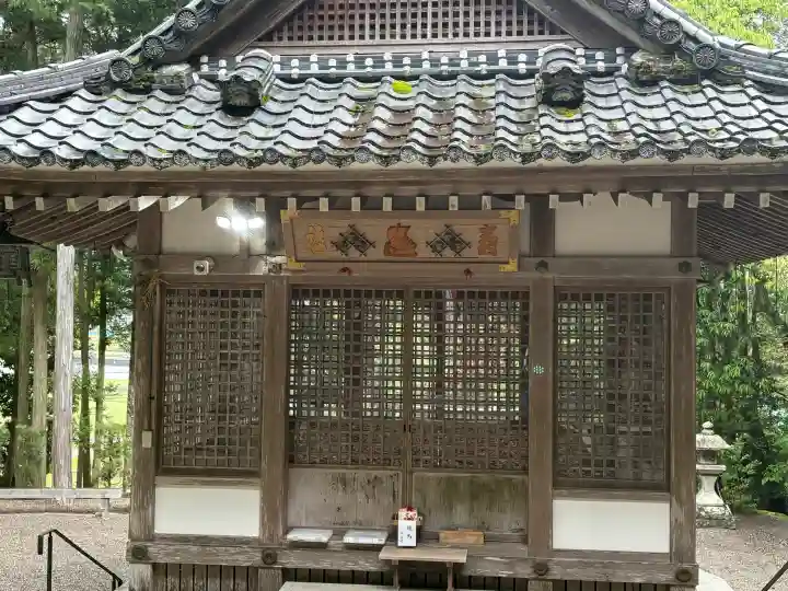 天之御中主尊神社の{uncategorized: "未分類", other: "その他", undefined: "問題あり", building: "その他建物", grave: "お墓", sacred_gate: "鳥居", guardian: "狛犬", statue: "像", buddha: "仏像", history: "歴史", nature: "自然", garden: "庭園", animal: "動物", pagoda: "塔", temizu: "手水舎", mountain_gate: "山門・神門", sanctuary: "本殿・本堂", subordinate: "末社・摂社", art: "芸術", scenery: "景色", jizo: "地蔵", ema: "絵馬", goshuin: "御朱印", omikuji: "おみくじ", items: "授与品その他", amulet: "お守り", goshuincho: "御朱印帳", eats: "食事", festival: "お祭り", votive_dance: "神楽", shichigosan: "七五三参", wedding: "結婚式", experience: "体験その他", initially: "初詣", around: "周辺", anti_infection: "感染症対策"}