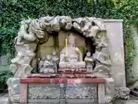 江島神社の{uncategorized: "未分類", other: "その他", undefined: "問題あり", building: "その他建物", grave: "お墓", sacred_gate: "鳥居", guardian: "狛犬", statue: "像", buddha: "仏像", history: "歴史", nature: "自然", garden: "庭園", animal: "動物", pagoda: "塔", temizu: "手水舎", mountain_gate: "山門・神門", sanctuary: "本殿・本堂", subordinate: "末社・摂社", art: "芸術", scenery: "景色", jizo: "地蔵", ema: "絵馬", goshuin: "御朱印", omikuji: "おみくじ", items: "授与品その他", amulet: "お守り", goshuincho: "御朱印帳", eats: "食事", festival: "お祭り", votive_dance: "神楽", shichigosan: "七五三参", wedding: "結婚式", experience: "体験その他", initially: "初詣", around: "周辺", anti_infection: "感染症対策"}