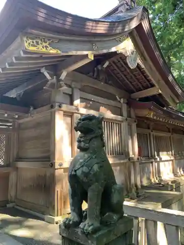 彌彦神社の狛犬