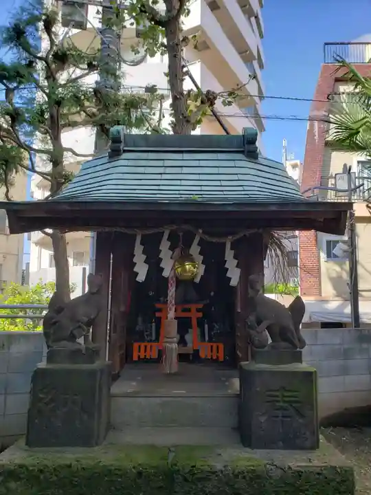 正一位稲荷大明神の本殿・本堂