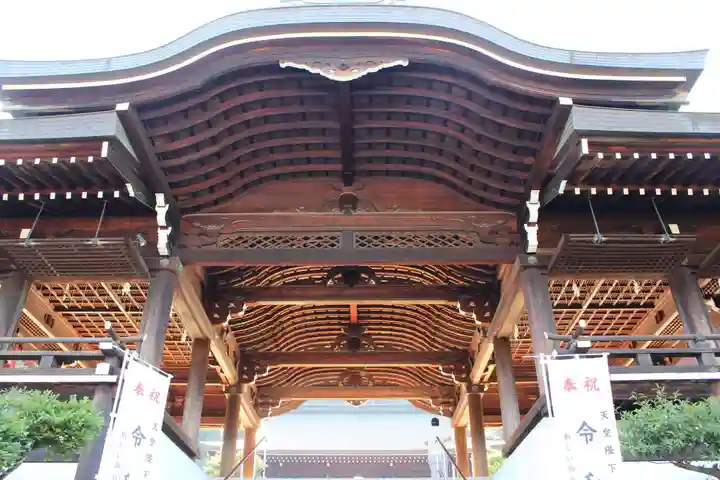 近江神宮の本殿・本堂