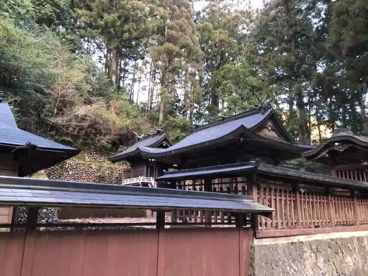 皆瀬神社の本殿・本堂