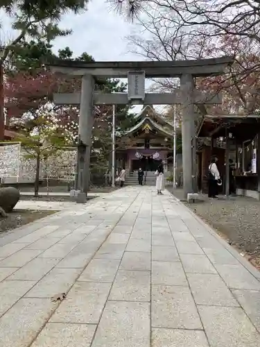 彌彦神社　(伊夜日子神社)の鳥居