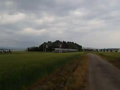 刀何理神社の周辺