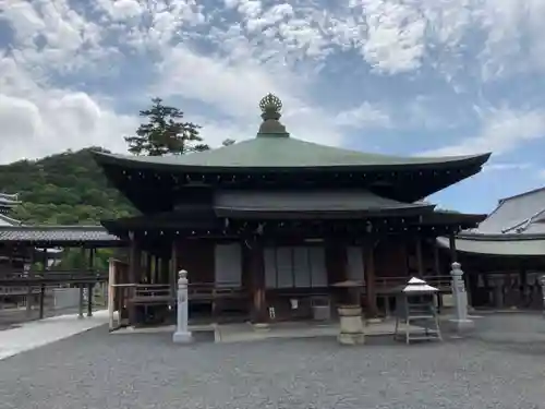 善通寺の本殿・本堂