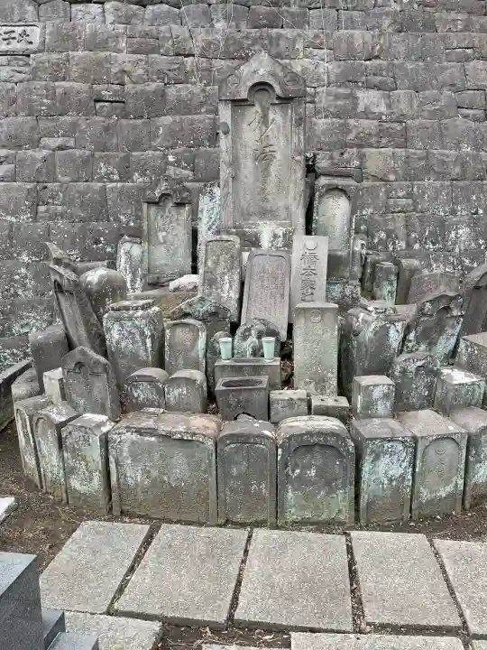 妙行寺の{uncategorized: "未分類", other: "その他", undefined: "問題あり", building: "その他建物", grave: "お墓", sacred_gate: "鳥居", guardian: "狛犬", statue: "像", buddha: "仏像", history: "歴史", nature: "自然", garden: "庭園", animal: "動物", pagoda: "塔", temizu: "手水舎", mountain_gate: "山門・神門", sanctuary: "本殿・本堂", subordinate: "末社・摂社", art: "芸術", scenery: "景色", jizo: "地蔵", ema: "絵馬", goshuin: "御朱印", omikuji: "おみくじ", items: "授与品その他", amulet: "お守り", goshuincho: "御朱印帳", eats: "食事", festival: "お祭り", votive_dance: "神楽", shichigosan: "七五三参", wedding: "結婚式", experience: "体験その他", initially: "初詣", around: "周辺", anti_infection: "感染症対策"}