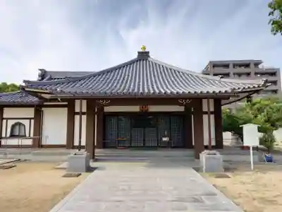 真光寺の本殿・本堂