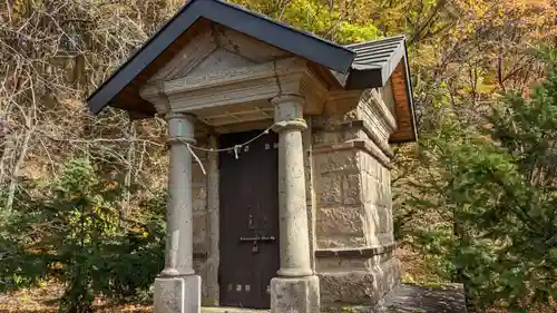 下宇莫別神社の本殿・本堂