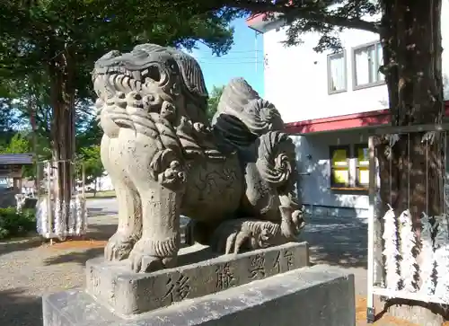 石山神社の狛犬