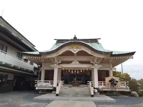 岡山神社の本殿・本堂