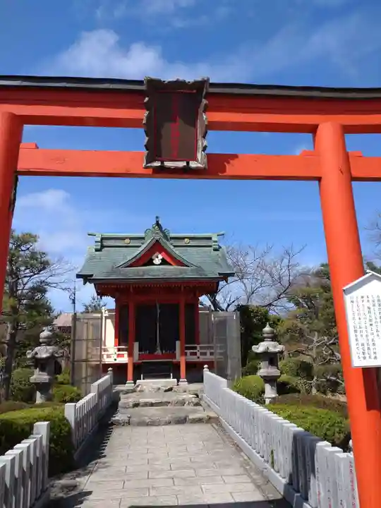 成田山福井別院九頭龍寺の鳥居