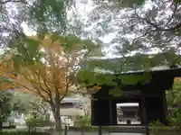 妙本寺の山門・神門