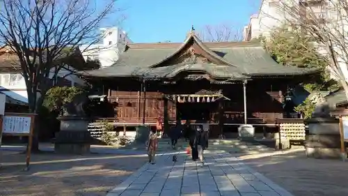 四柱神社の本殿