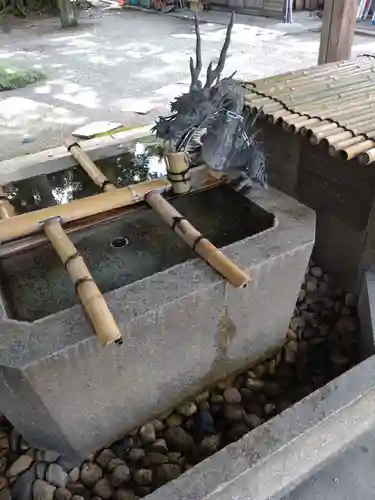 水口神社の手水舎