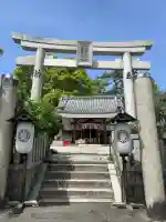 水堂須佐男神社の{uncategorized: "未分類", other: "その他", undefined: "問題あり", building: "その他建物", grave: "お墓", sacred_gate: "鳥居", guardian: "狛犬", statue: "像", buddha: "仏像", history: "歴史", nature: "自然", garden: "庭園", animal: "動物", pagoda: "塔", temizu: "手水舎", mountain_gate: "山門・神門", sanctuary: "本殿・本堂", subordinate: "末社・摂社", art: "芸術", scenery: "景色", jizo: "地蔵", ema: "絵馬", goshuin: "御朱印", omikuji: "おみくじ", items: "授与品その他", amulet: "お守り", goshuincho: "御朱印帳", eats: "食事", festival: "お祭り", votive_dance: "神楽", shichigosan: "七五三参", wedding: "結婚式", experience: "体験その他", initially: "初詣", around: "周辺", anti_infection: "感染症対策"}
