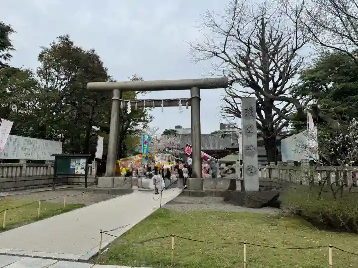 浅草神社の{uncategorized: "未分類", other: "その他", undefined: "問題あり", building: "その他建物", grave: "お墓", sacred_gate: "鳥居", guardian: "狛犬", statue: "像", buddha: "仏像", history: "歴史", nature: "自然", garden: "庭園", animal: "動物", pagoda: "塔", temizu: "手水舎", mountain_gate: "山門・神門", sanctuary: "本殿・本堂", subordinate: "末社・摂社", art: "芸術", scenery: "景色", jizo: "地蔵", ema: "絵馬", goshuin: "御朱印", omikuji: "おみくじ", items: "授与品その他", amulet: "お守り", goshuincho: "御朱印帳", eats: "食事", festival: "お祭り", votive_dance: "神楽", shichigosan: "七五三参", wedding: "結婚式", experience: "体験その他", initially: "初詣", around: "周辺", anti_infection: "感染症対策"}